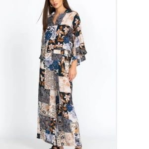 Johnny Was The Polaris Easy Pants in Blue Multi sz medium. NWT